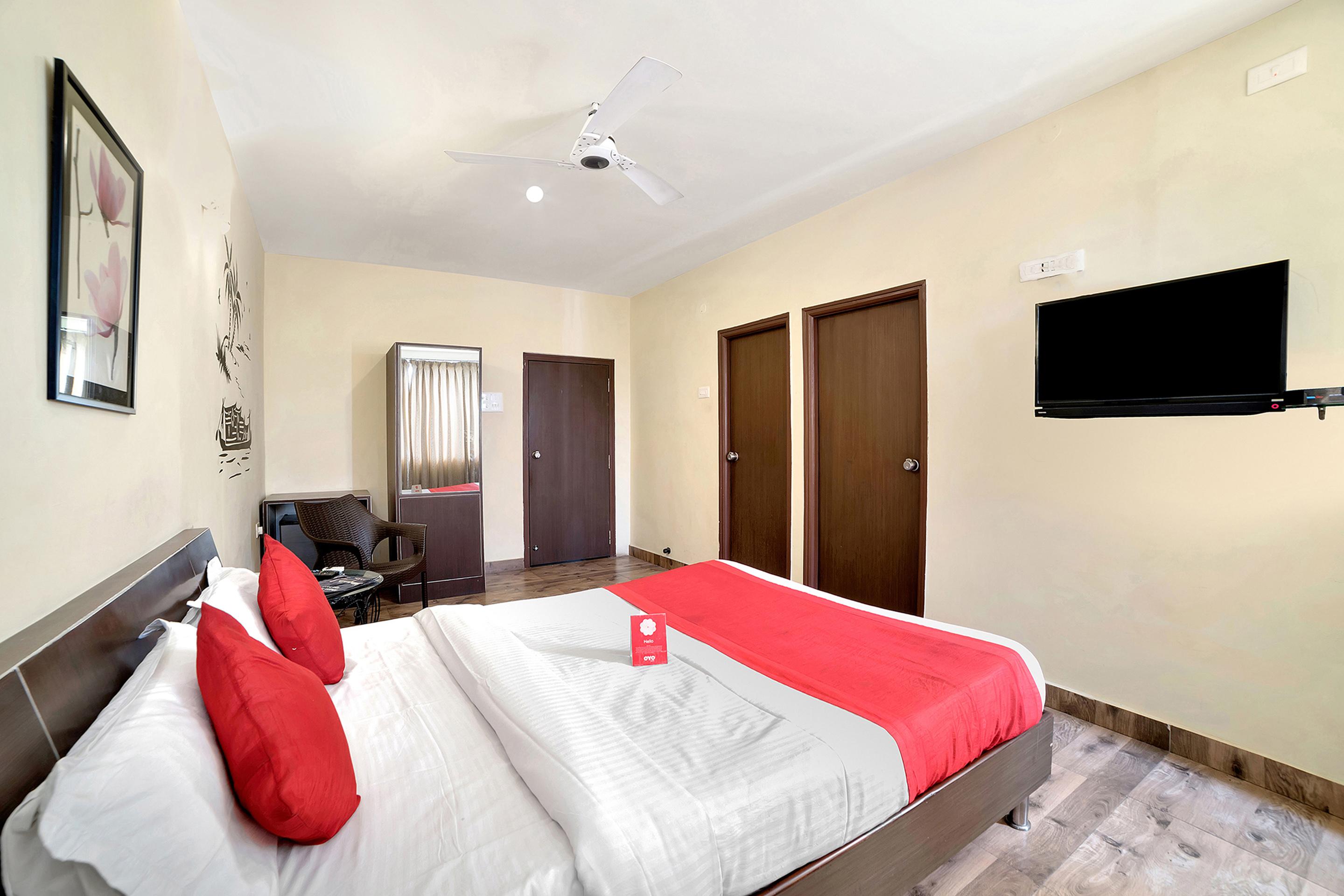 Oyo 674 Apartment Hotel Manar Luxury Suites Hyderabad Exterior foto