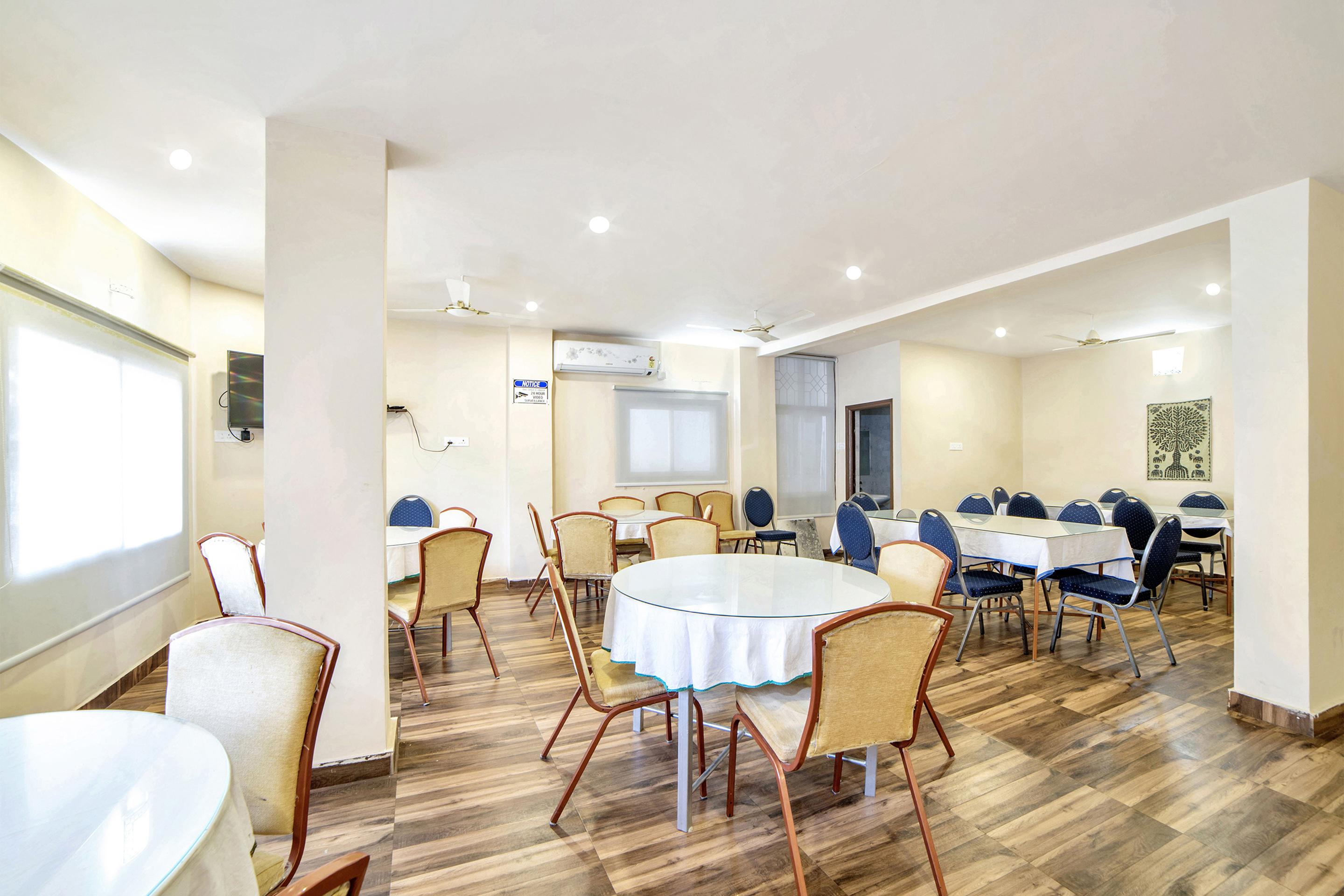 Oyo 674 Apartment Hotel Manar Luxury Suites Hyderabad Exterior foto