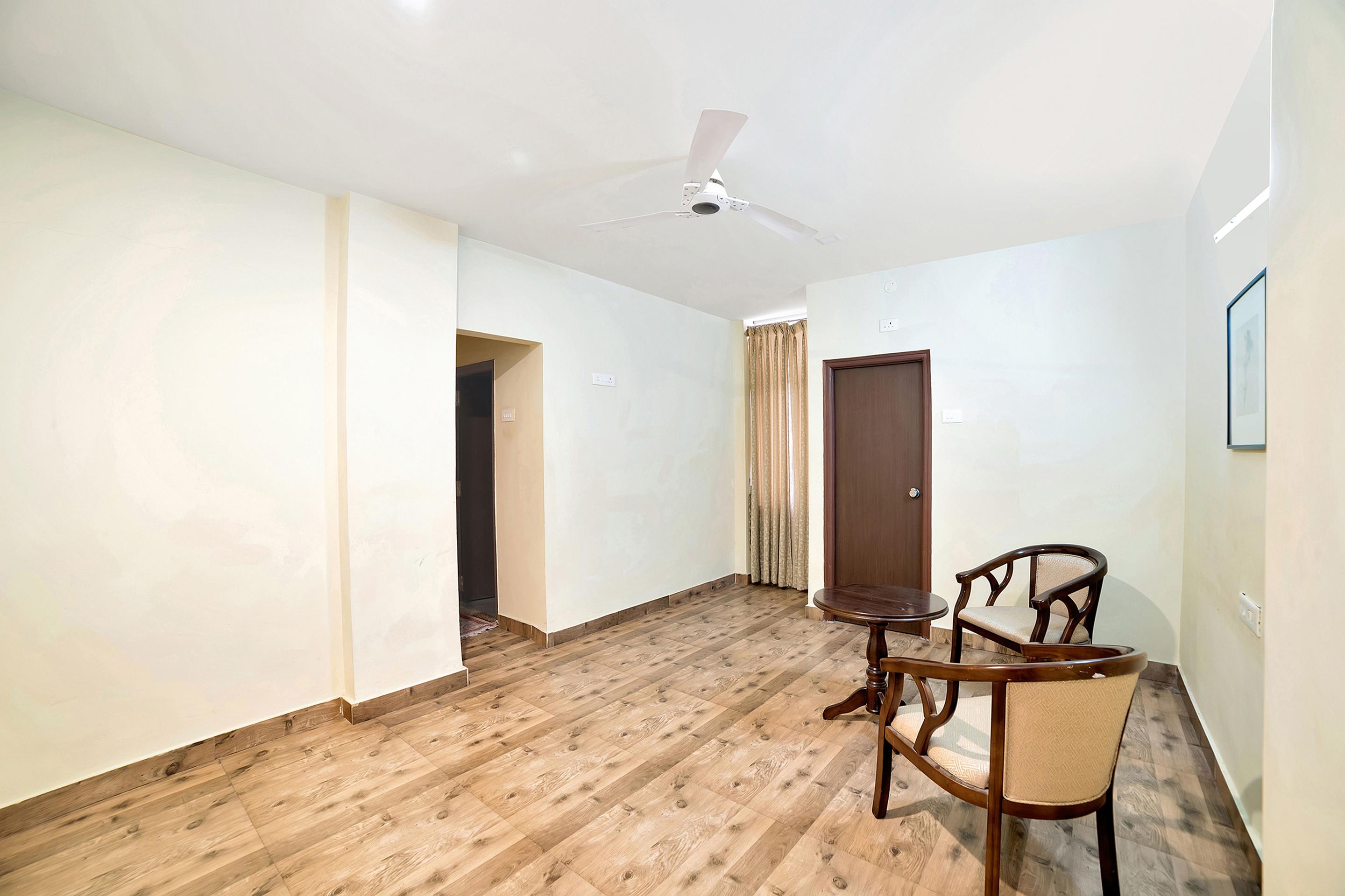 Oyo 674 Apartment Hotel Manar Luxury Suites Hyderabad Exterior foto