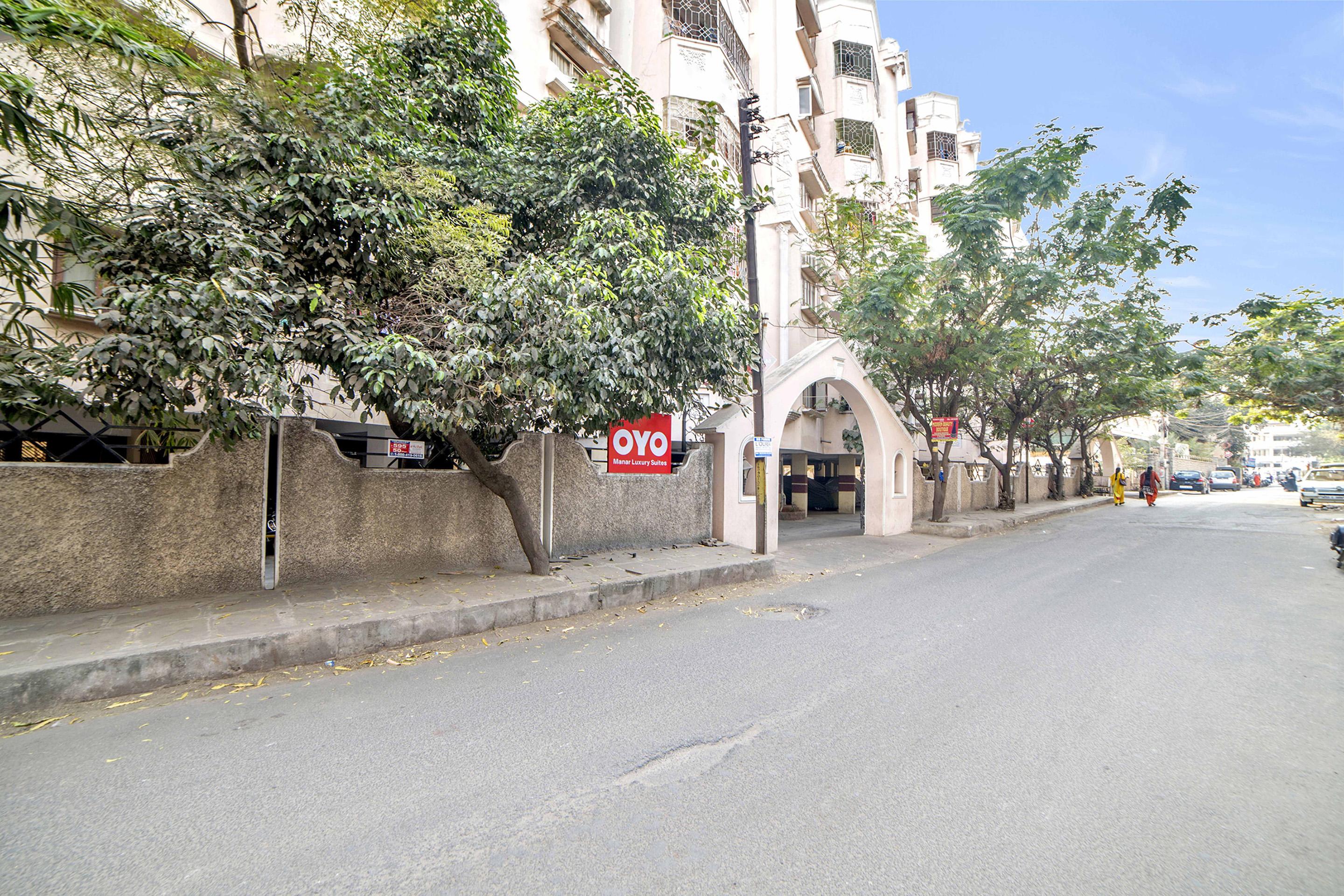 Oyo 674 Apartment Hotel Manar Luxury Suites Hyderabad Exterior foto