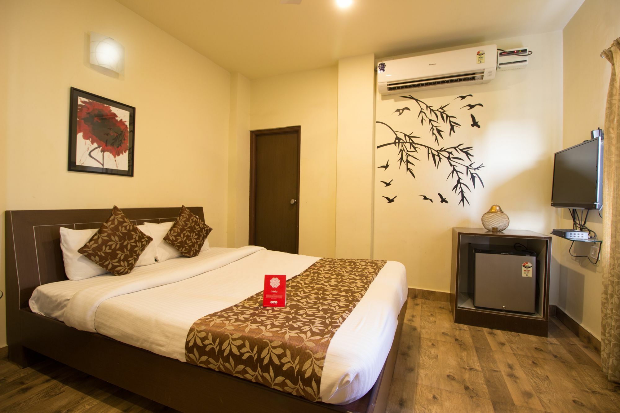 Oyo 674 Apartment Hotel Manar Luxury Suites Hyderabad Exterior foto